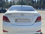 Hyundai Accent-4