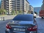 Nissan Altima-2