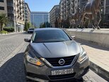 Nissan Altima-1