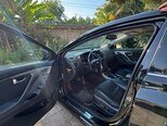 Hyundai Elantra-12