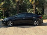 Hyundai Elantra-4