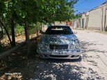 Mercedes E 240-3