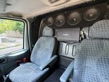 Ford Transit-10