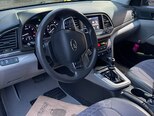 Hyundai Elantra-12