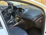 Ford Focus-12