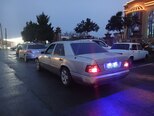 Mercedes 200 D-2