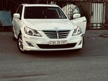 Hyundai Genesis-8