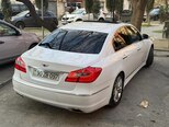 Hyundai Genesis-4
