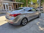 Hyundai Elantra-6