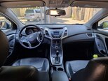 Hyundai Elantra-10