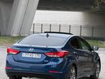 Hyundai Elantra-3