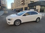 Mitsubishi Lancer-4