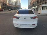 Mitsubishi Lancer-2