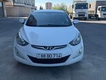 Hyundai Elantra-1