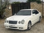 Mercedes E 240-6
