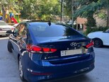 Hyundai Elantra-7