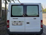 Ford Transit-12