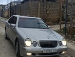Mercedes E 200-5