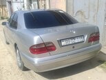 Mercedes E 200-2