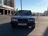 Mercedes 190-1