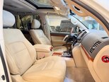 Toyota Land Cruiser-12