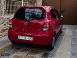 Nissan March-8