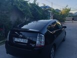 Toyota Prius-8