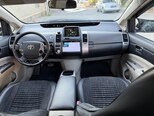 Toyota Prius-5