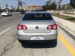 Volkswagen Passat-9