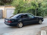 Mercedes E 240-4