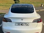 Tesla Model 3-2