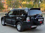 Mitsubishi Pajero-5