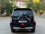 Mitsubishi Pajero-2