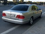 Mercedes E 300-10