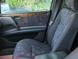Mercedes E 300-9