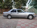 Mercedes 250 D-6