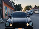 Mercedes E 280-1