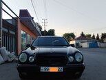 Mercedes E 280-5