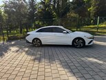 Hyundai Elantra-9
