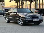 Mercedes E 240-3