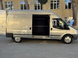 Ford Transit-13