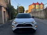 Toyota RAV4-1