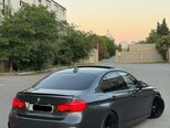 BMW 330-4