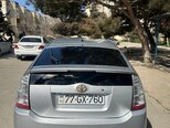 Toyota Prius-2