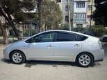 Toyota Prius-7