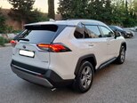 Toyota RAV4-8