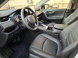 Toyota RAV4-11