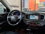 Kia Sorento-29