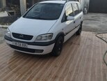 Opel Zafira-1