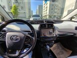 Toyota Prius-5